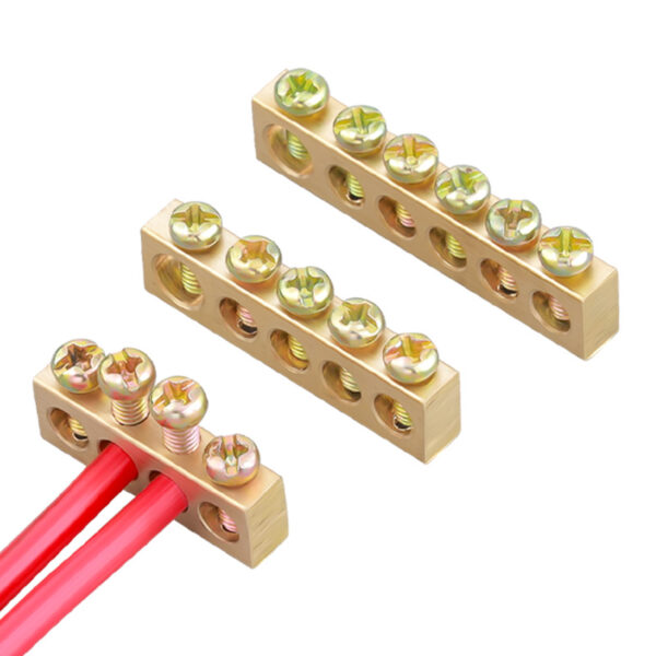 Single-row grounding busbar