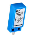 Magnetic proximity switch